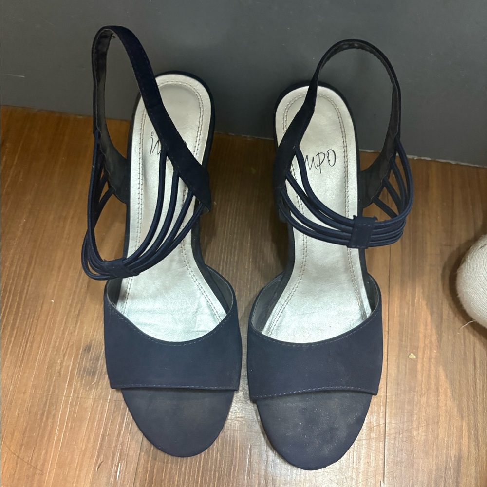 Navy MPO Strappy Wedges- willing to take low offers!